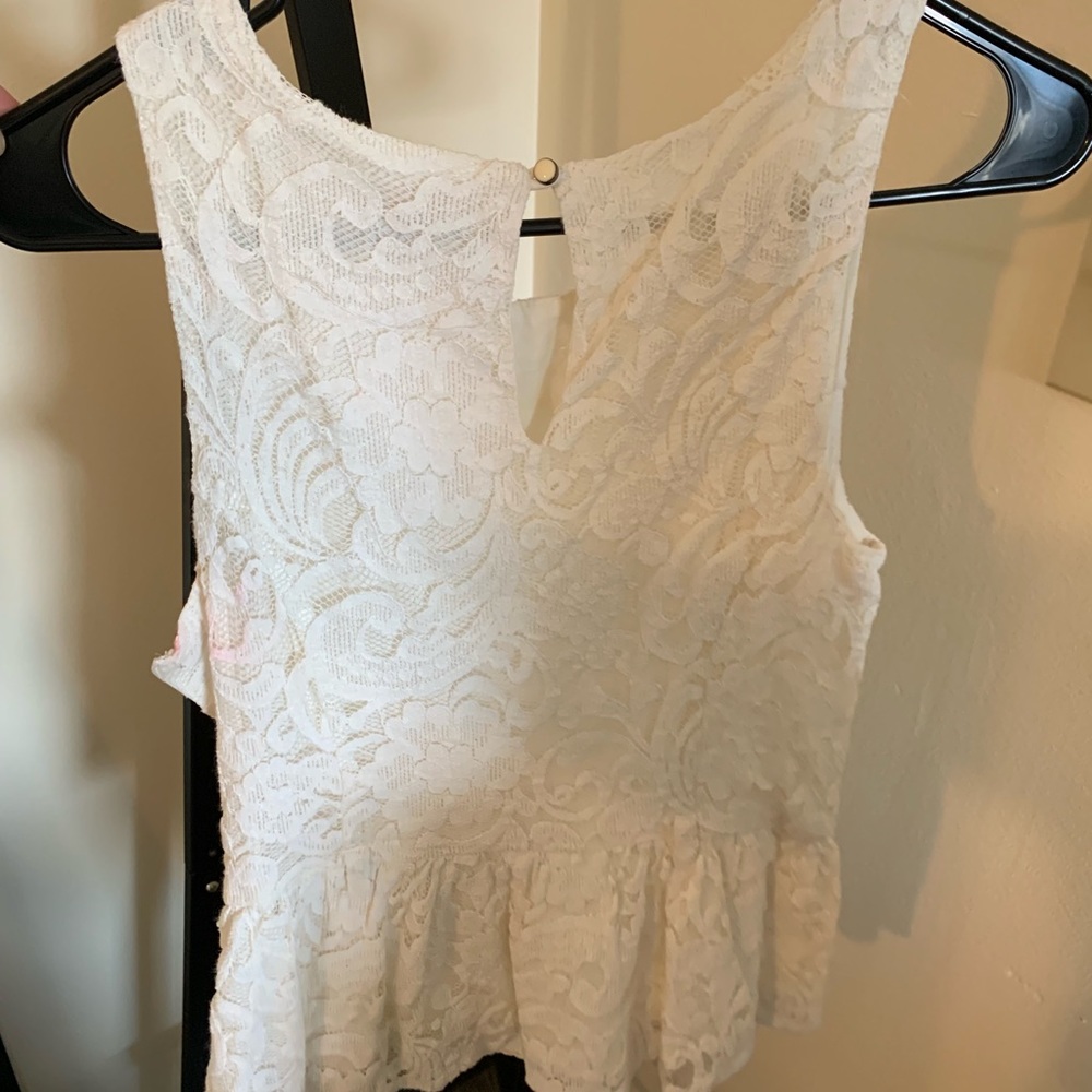 Lace top - Picture 3 of 3